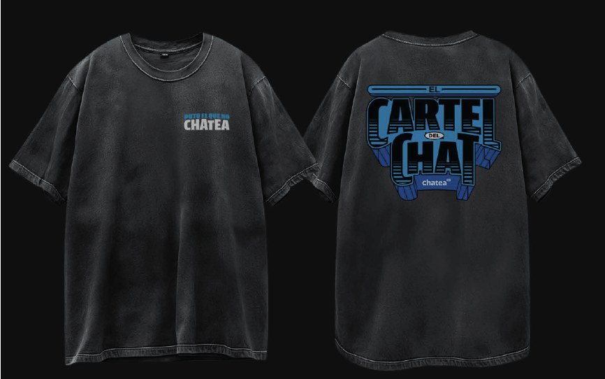 Camiseta negra lavado ácido: al frente el sello, a la espalda el logo del cartel